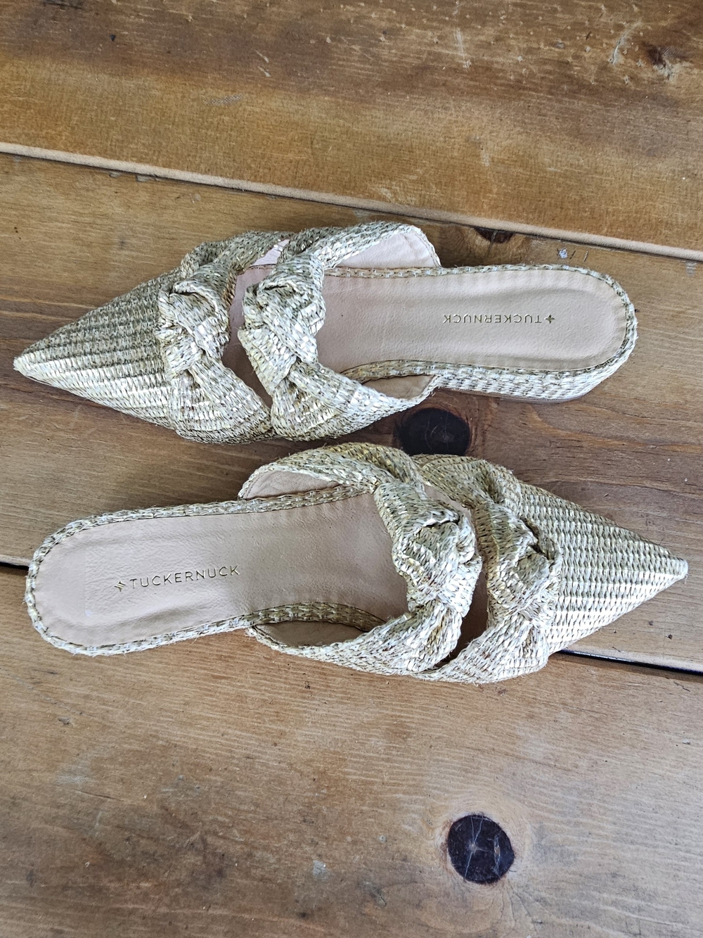 Tuckernuck Lucia Gold Woven Raffia Double Knotted Pointed-Toe Slide Mules Size 9
